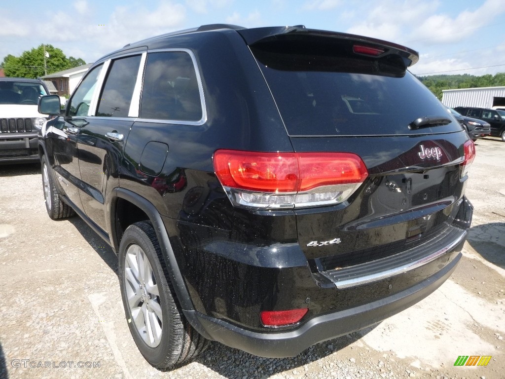 2017 Grand Cherokee Limited 4x4 - Diamond Black Crystal Pearl / Black photo #3