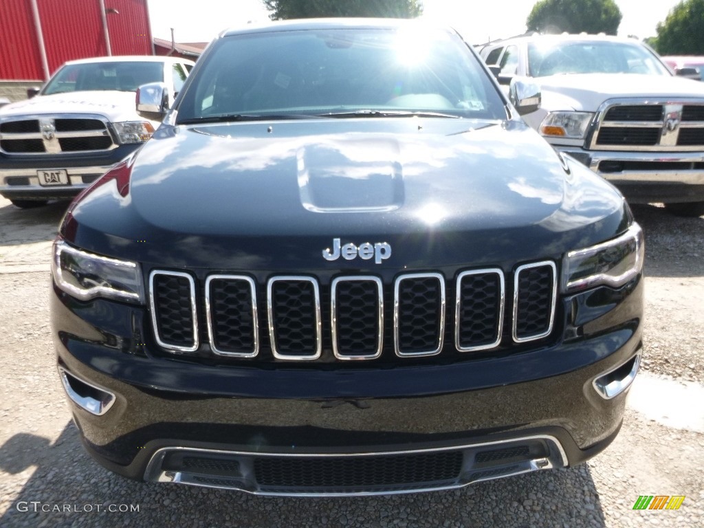 2017 Grand Cherokee Limited 4x4 - Diamond Black Crystal Pearl / Black photo #8