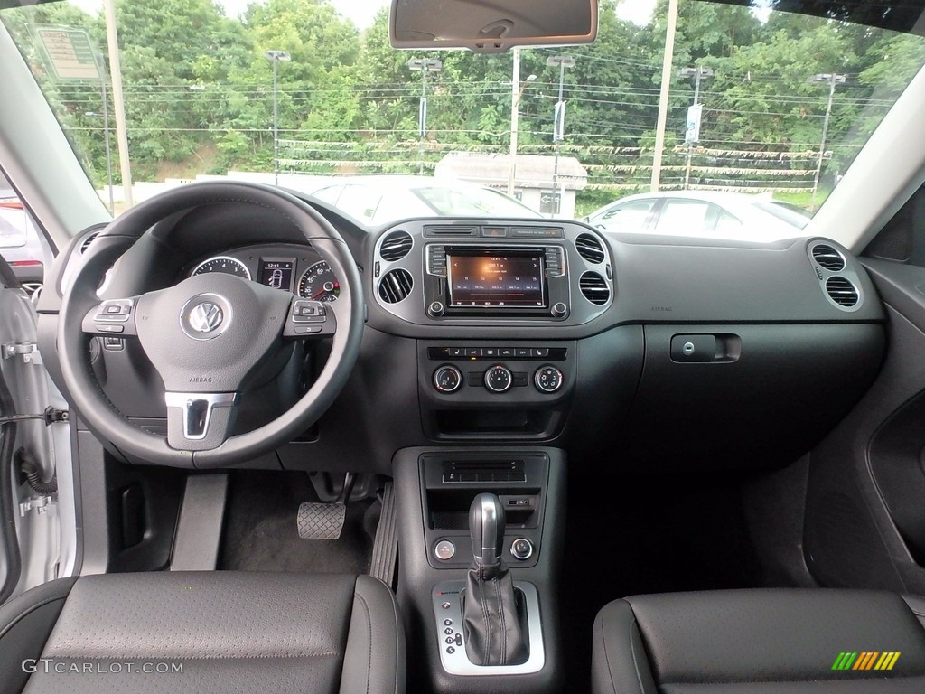 2017 Volkswagen Tiguan Limited 2.0T 4Motion Charcoal Dashboard Photo #121293200