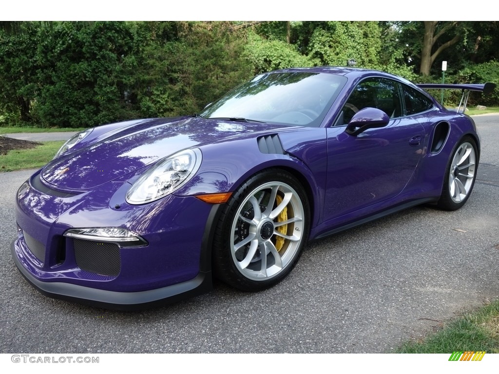 Ultraviolet Porsche 911