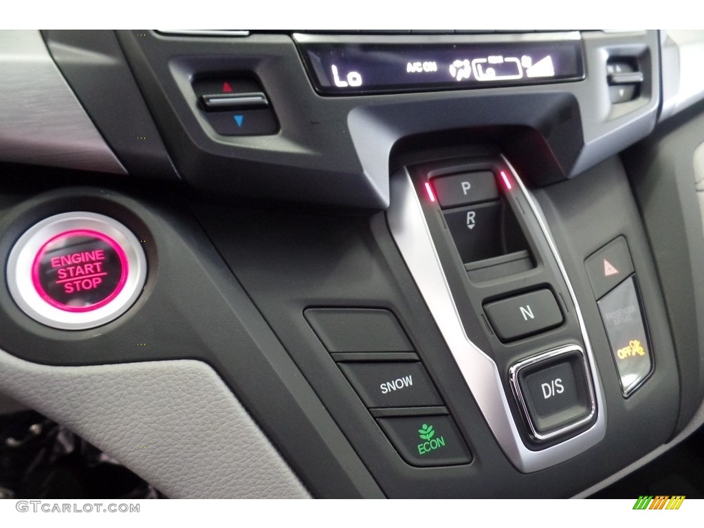 2018 Honda Odyssey LX Controls Photo #121304632