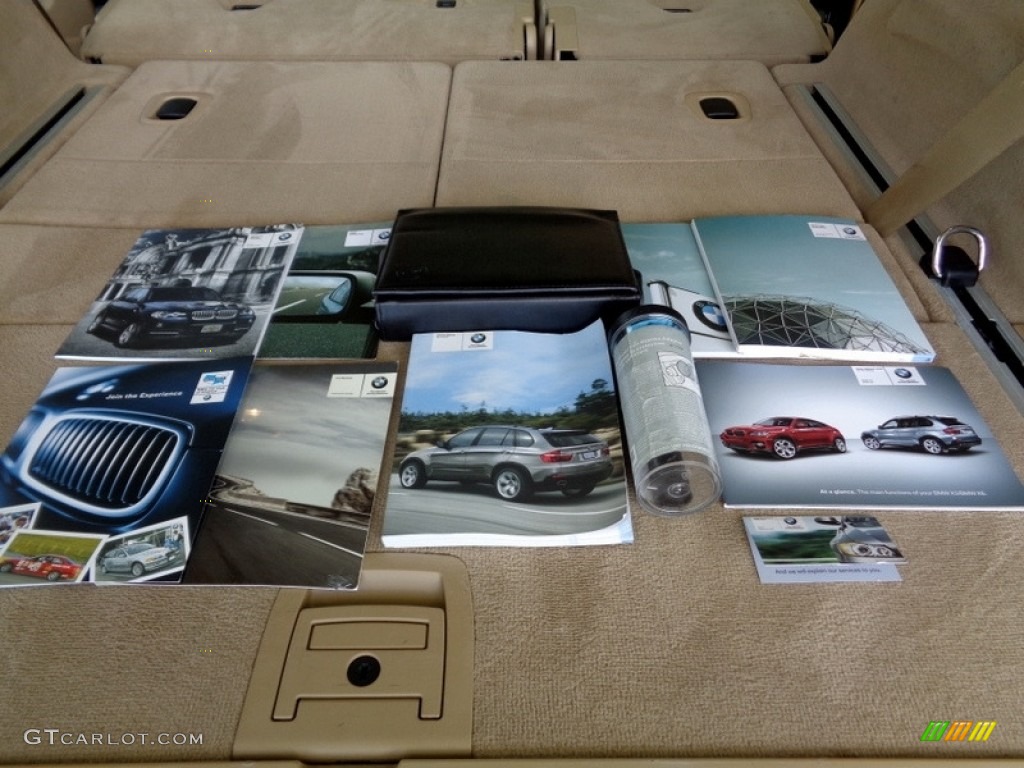 2010 X5 xDrive35d - Monaco Blue Metallic / Sand Beige photo #50