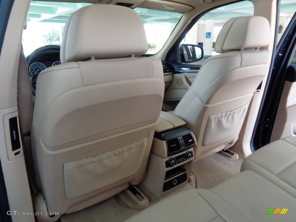2010 X5 xDrive35d - Monaco Blue Metallic / Sand Beige photo #84