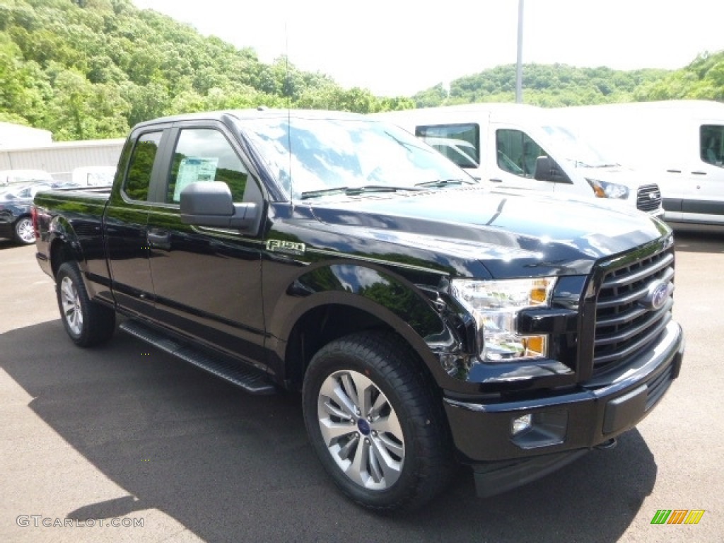 2017 F150 XL SuperCab 4x4 - Shadow Black / Black photo #3