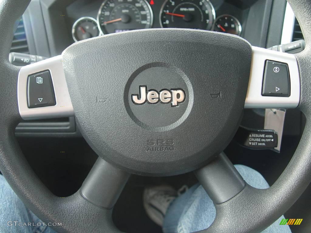 2008 Grand Cherokee Laredo - Black / Dark Slate Gray photo #16