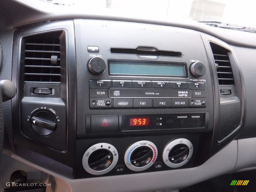 2011 Tacoma Regular Cab 4x4 - Pyrite Mica / Graphite Gray photo #17