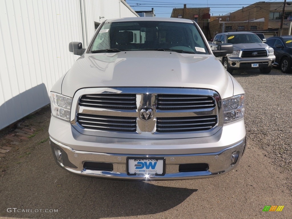 2017 1500 Big Horn Crew Cab 4x4 - Bright Silver Metallic / Black/Diesel Gray photo #3