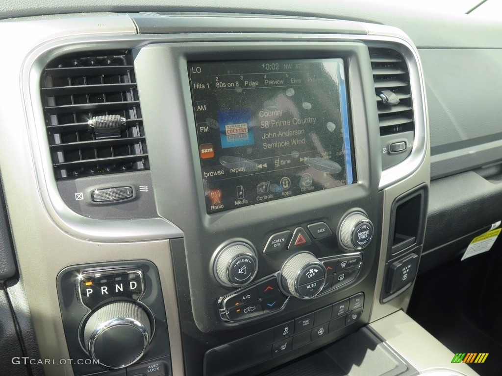 2017 1500 Big Horn Crew Cab 4x4 - Bright Silver Metallic / Black/Diesel Gray photo #11
