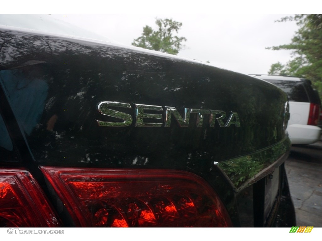 2014 Sentra SV - Super Black / Charcoal photo #10