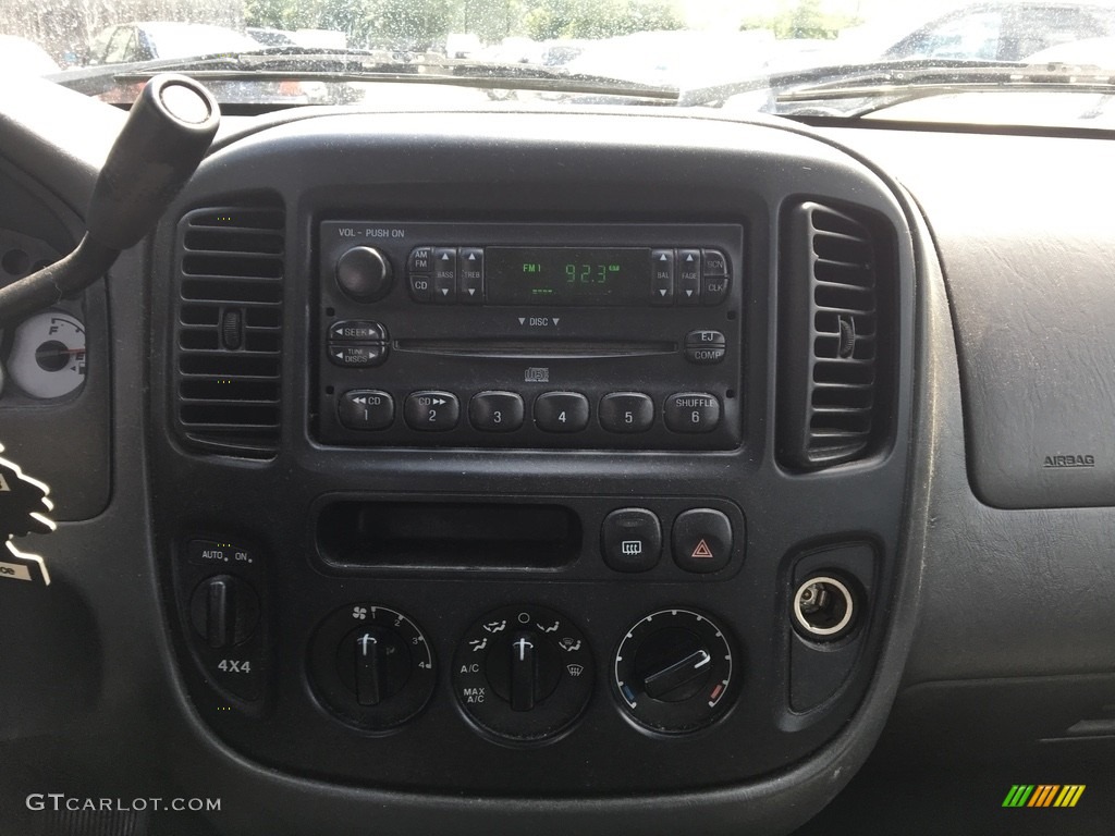 2004 Escape XLS V6 4WD - True Blue Metallic / Medium/Dark Flint photo #8