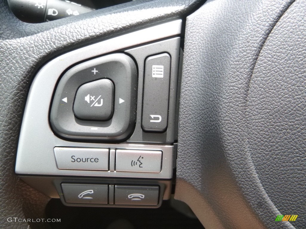 2018 Subaru Forester 2.5i Controls Photo #121328978