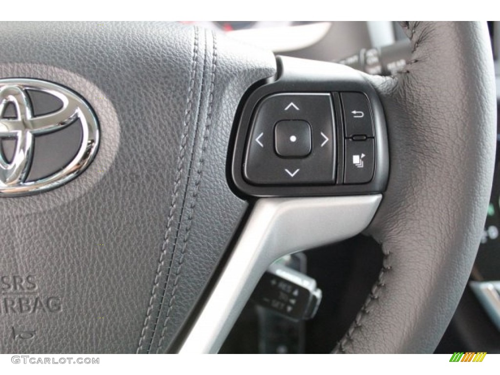 2017 Toyota Sienna SE Controls Photos