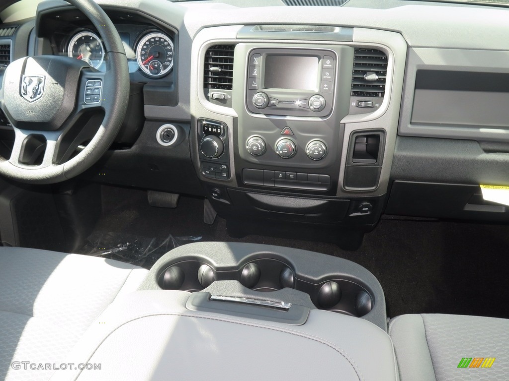 2017 1500 Express Crew Cab 4x4 - Granite Crystal Metallic / Black/Diesel Gray photo #8
