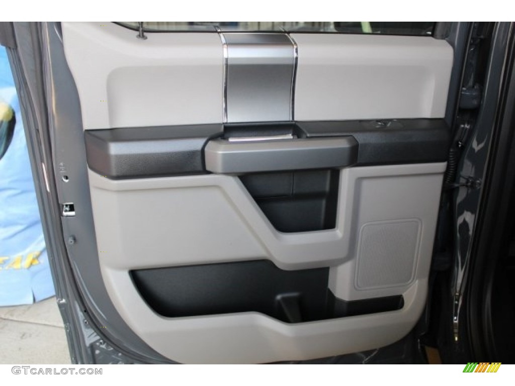 2017 F150 XLT SuperCrew - Lithium Gray / Earth Gray photo #24