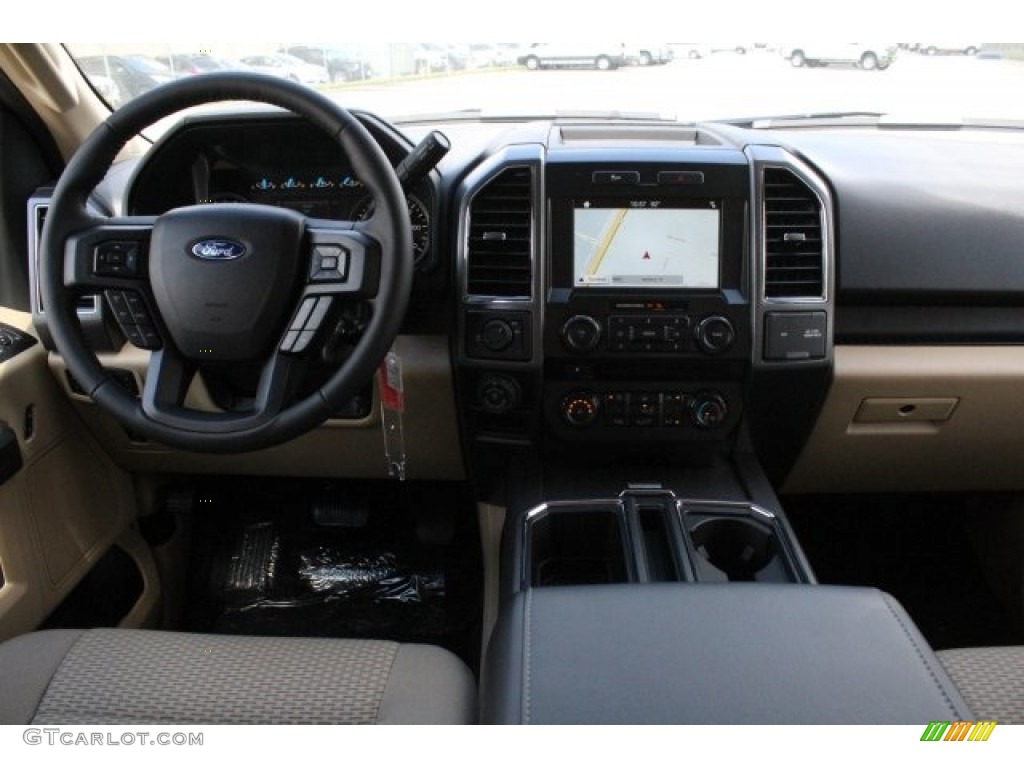 2017 F150 XLT SuperCrew - White Gold / Light Camel photo #22
