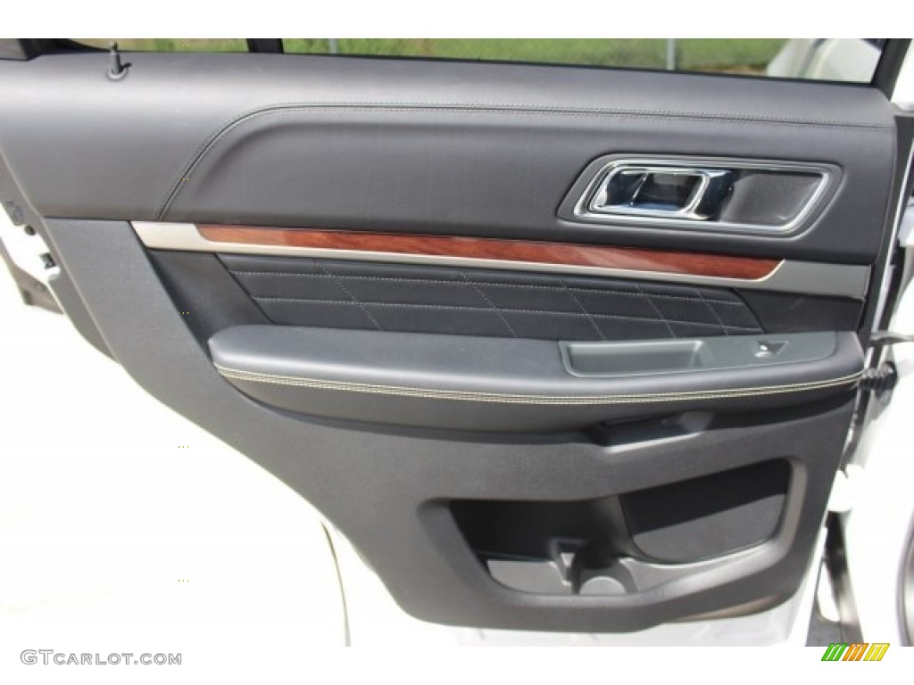 2017 Explorer Platinum 4WD - White Platinum / Ebony Black photo #20