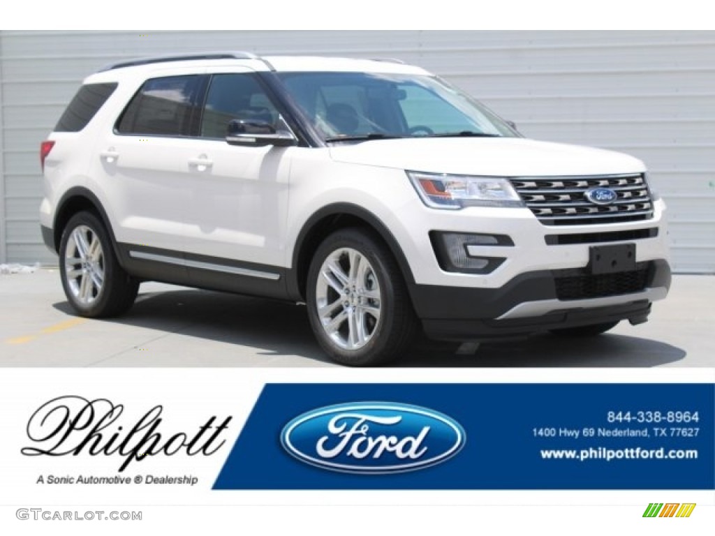 2017 Explorer XLT - White Platinum / Ebony Black photo #1