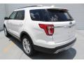 2017 White Platinum Ford Explorer XLT  photo #6