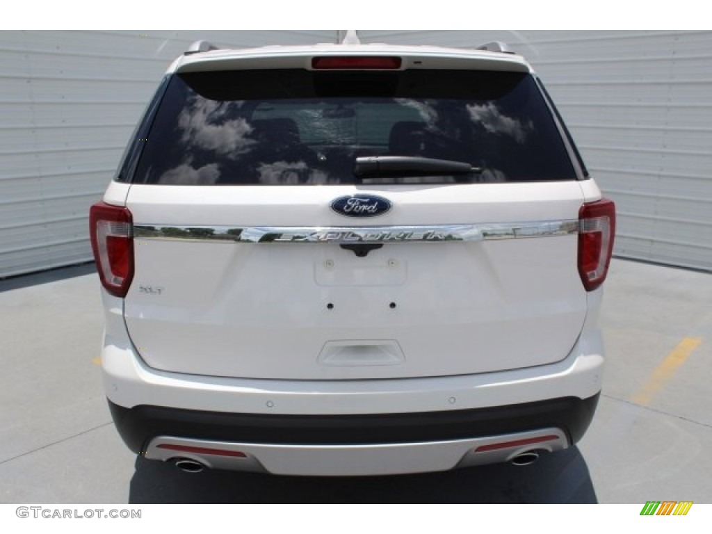 2017 Explorer XLT - White Platinum / Ebony Black photo #7