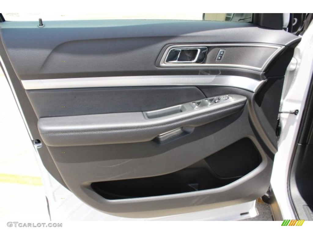 2017 Explorer XLT - White Platinum / Ebony Black photo #8