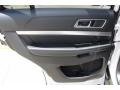 2017 White Platinum Ford Explorer XLT  photo #17