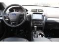 2017 White Platinum Ford Explorer XLT  photo #19