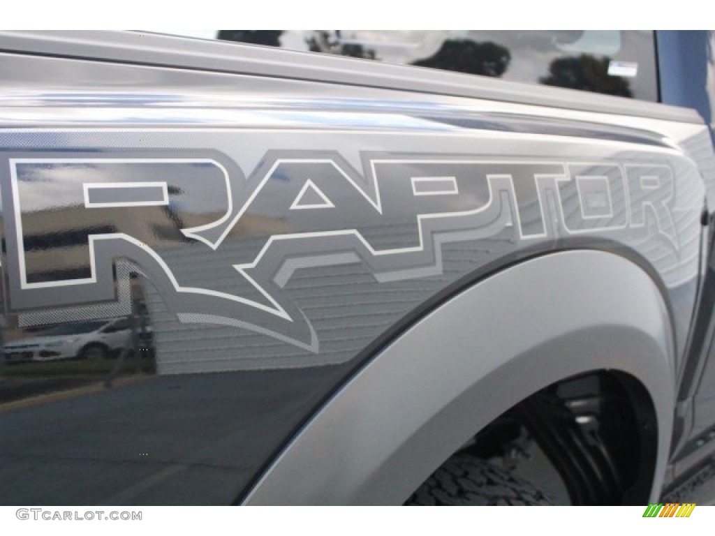 2017 Ford F150 SVT Raptor SuperCrew 4x4 Marks and Logos Photo #121340936