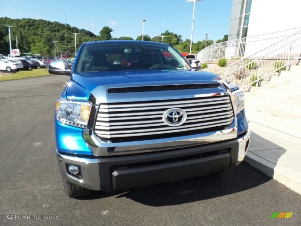 2017 Tundra Limited CrewMax 4x4 - Blazing Blue Pearl / Black photo #4