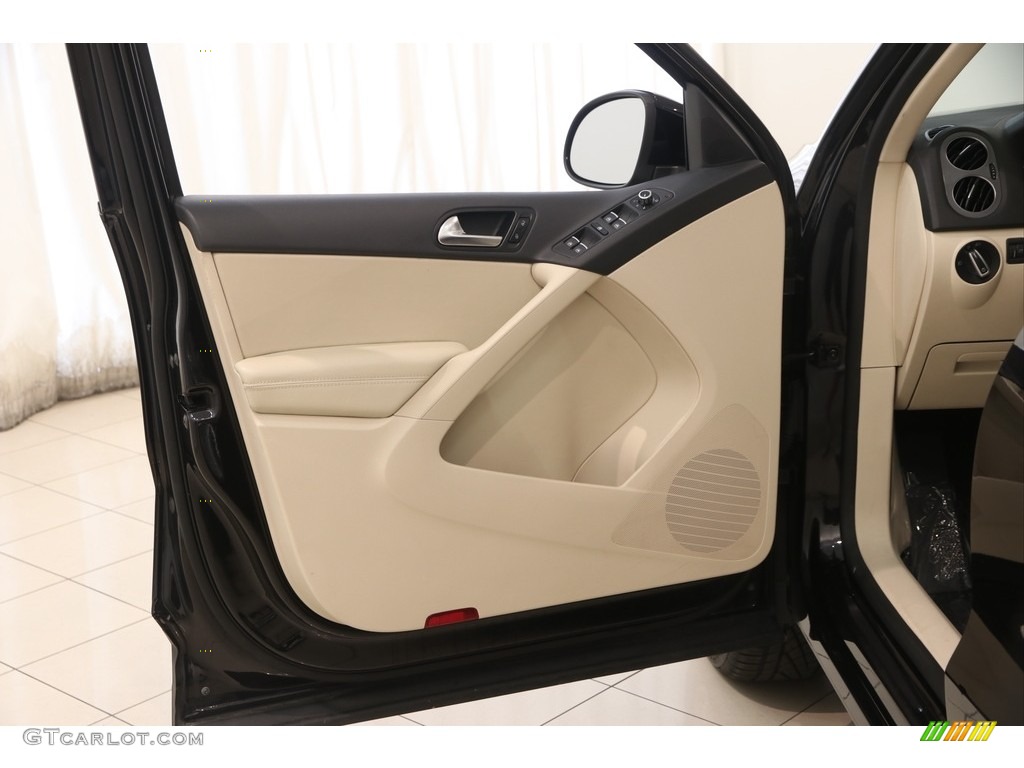 2012 Tiguan SE 4Motion - Deep Black Metallic / Beige photo #4