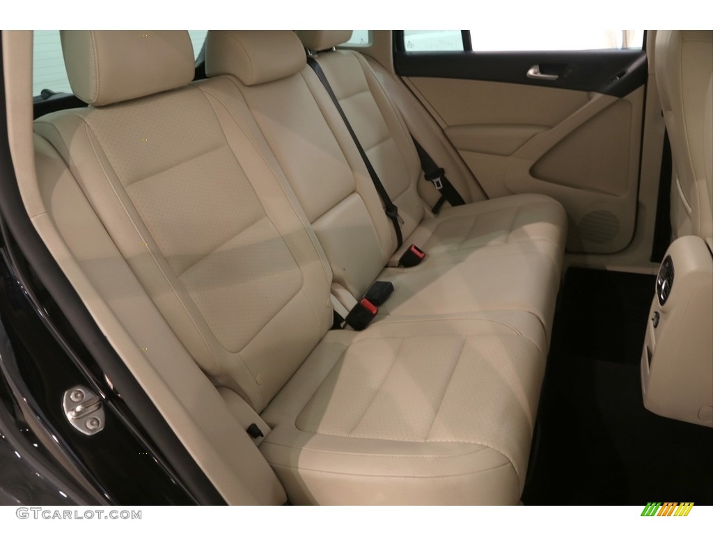 2012 Tiguan SE 4Motion - Deep Black Metallic / Beige photo #16