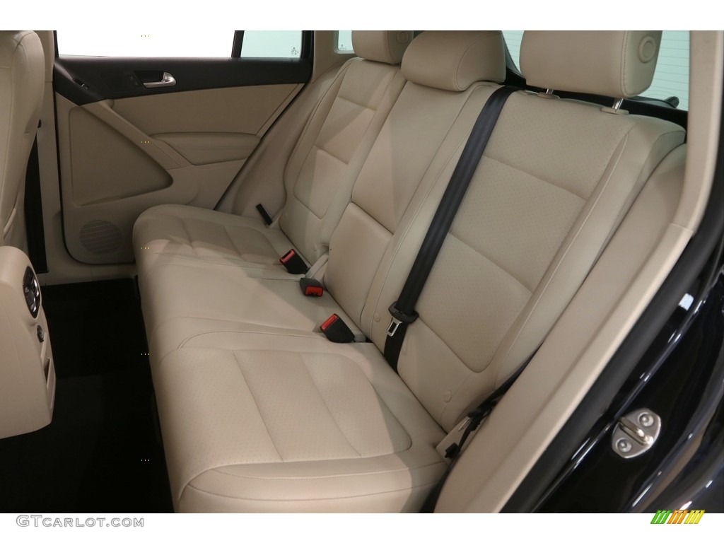 2012 Tiguan SE 4Motion - Deep Black Metallic / Beige photo #17