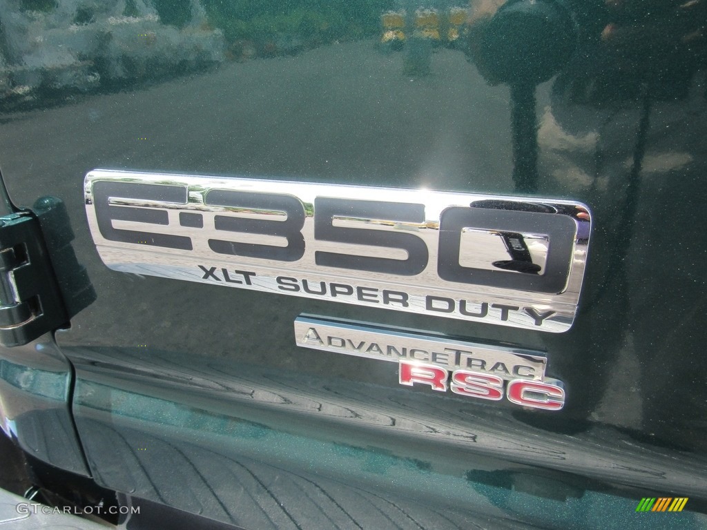 2009 E Series Van E350 Super Duty XLT Extended Passenger - Forest Green Metallic / Medium Flint photo #43