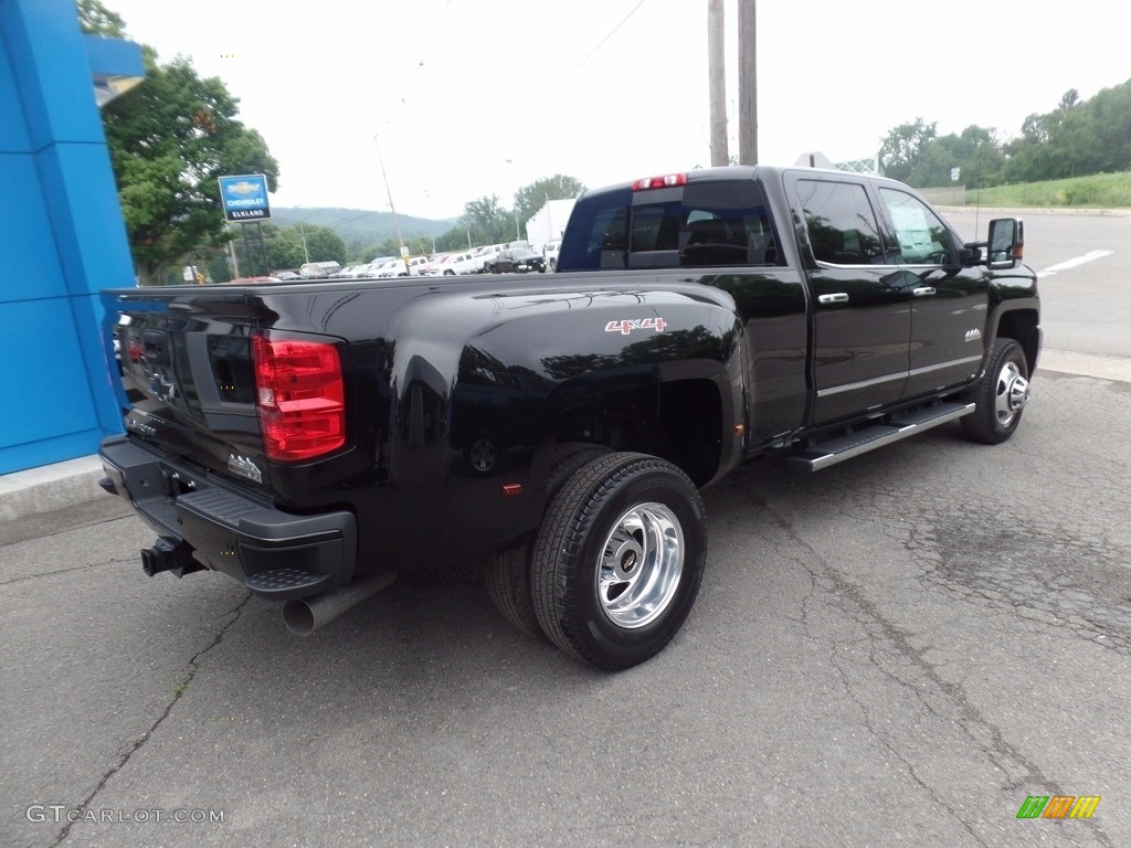 2017 Silverado 3500HD High Country Crew Cab Dual Rear Wheel 4x4 - Black / Jet Black photo #9