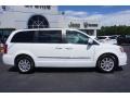 2016 Bright White Chrysler Town & Country Touring  photo #8