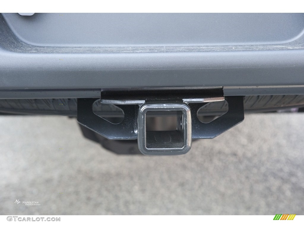 2017 F150 XL SuperCrew 4x4 - Ingot Silver / Earth Gray photo #3