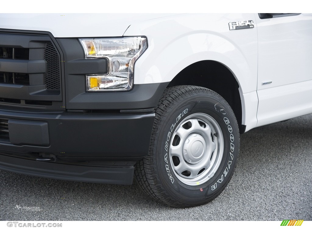 2017 F150 XL Regular Cab 4x4 - Oxford White / Earth Gray photo #2