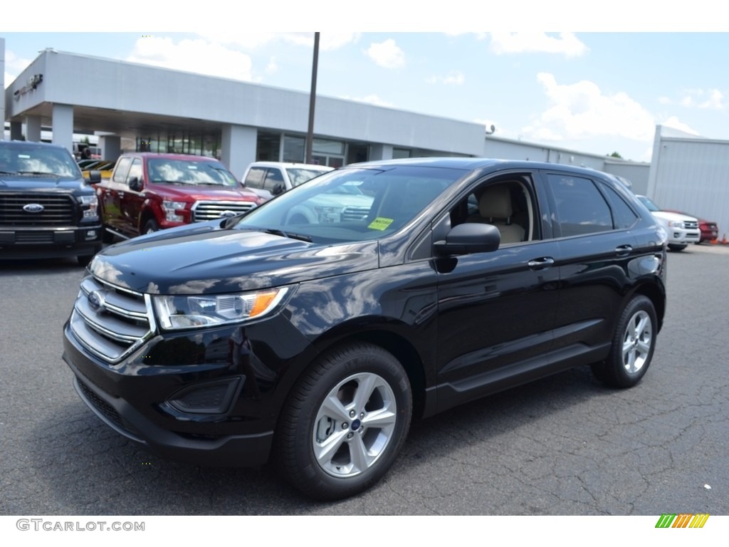 2017 Ford Edge SE Exterior Photos