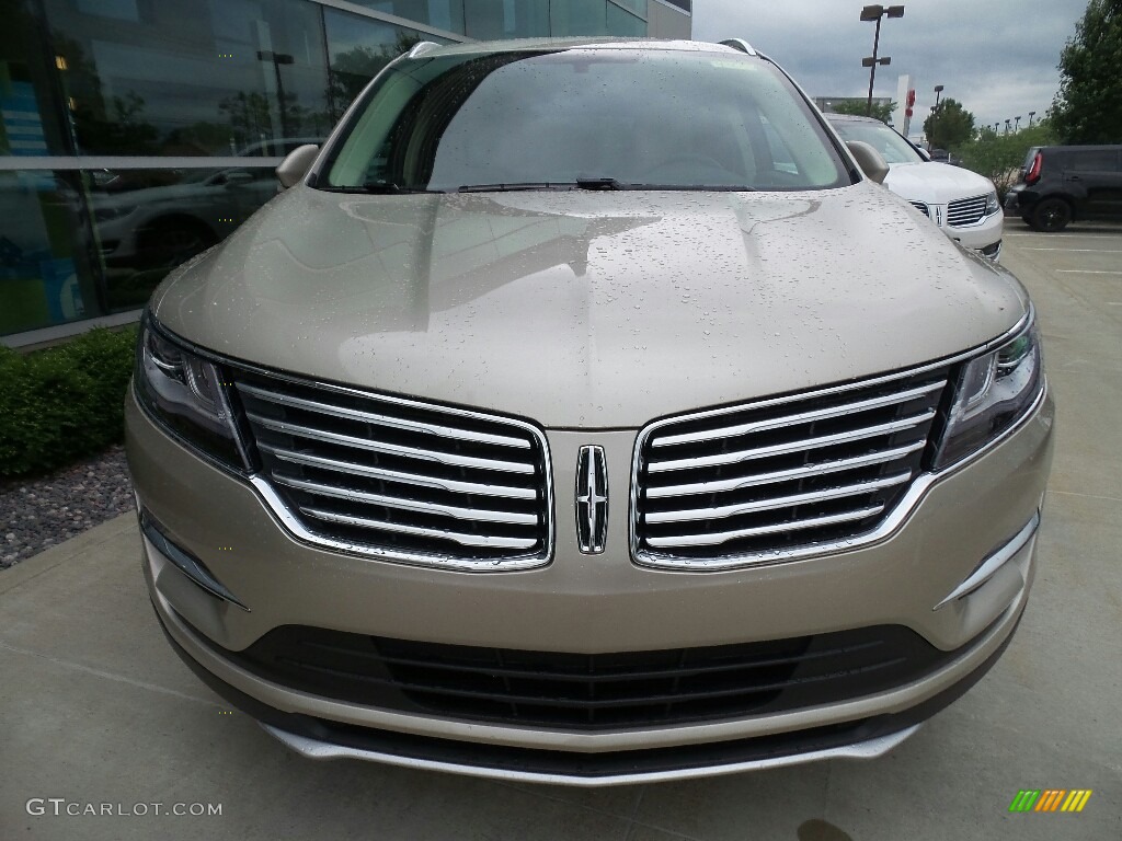 2017 MKC Reserve AWD - White Gold / Cappuccino photo #2