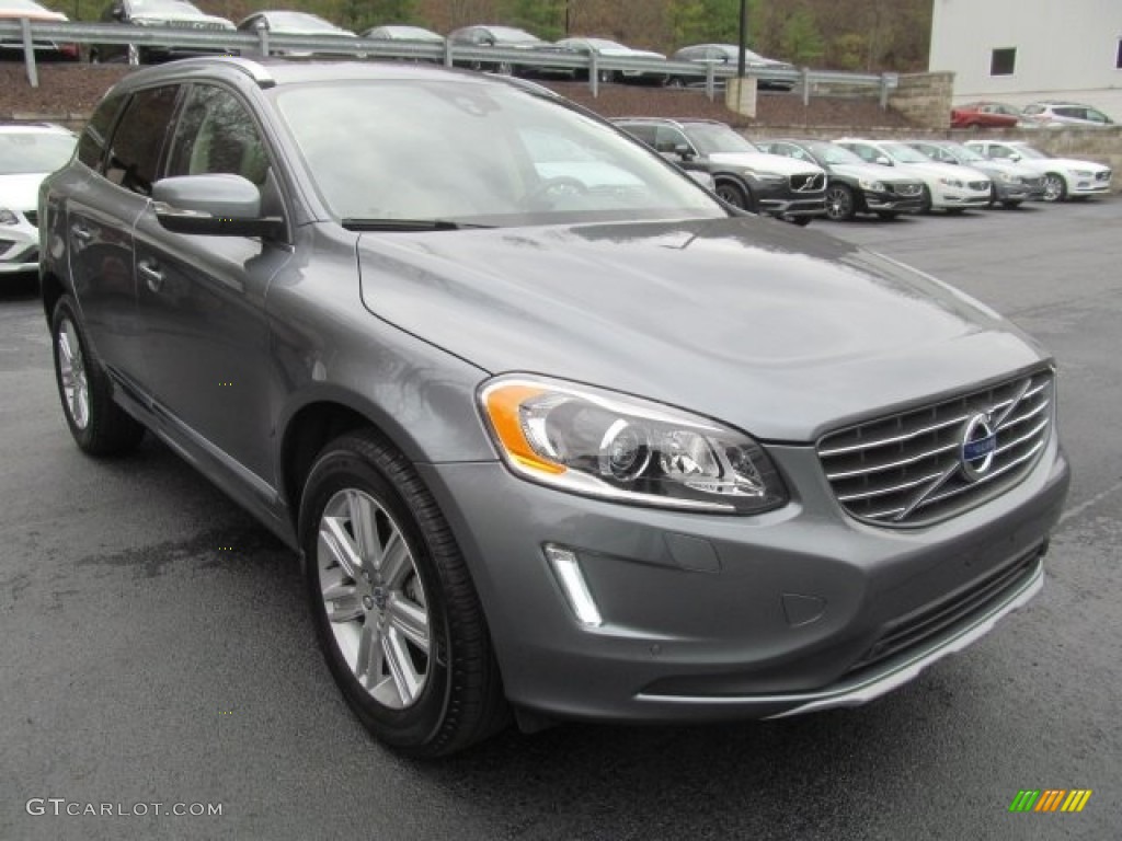 Osmium Grey Metallic 2017 Volvo XC60 T5 AWD Inscription Exterior Photo #121385672