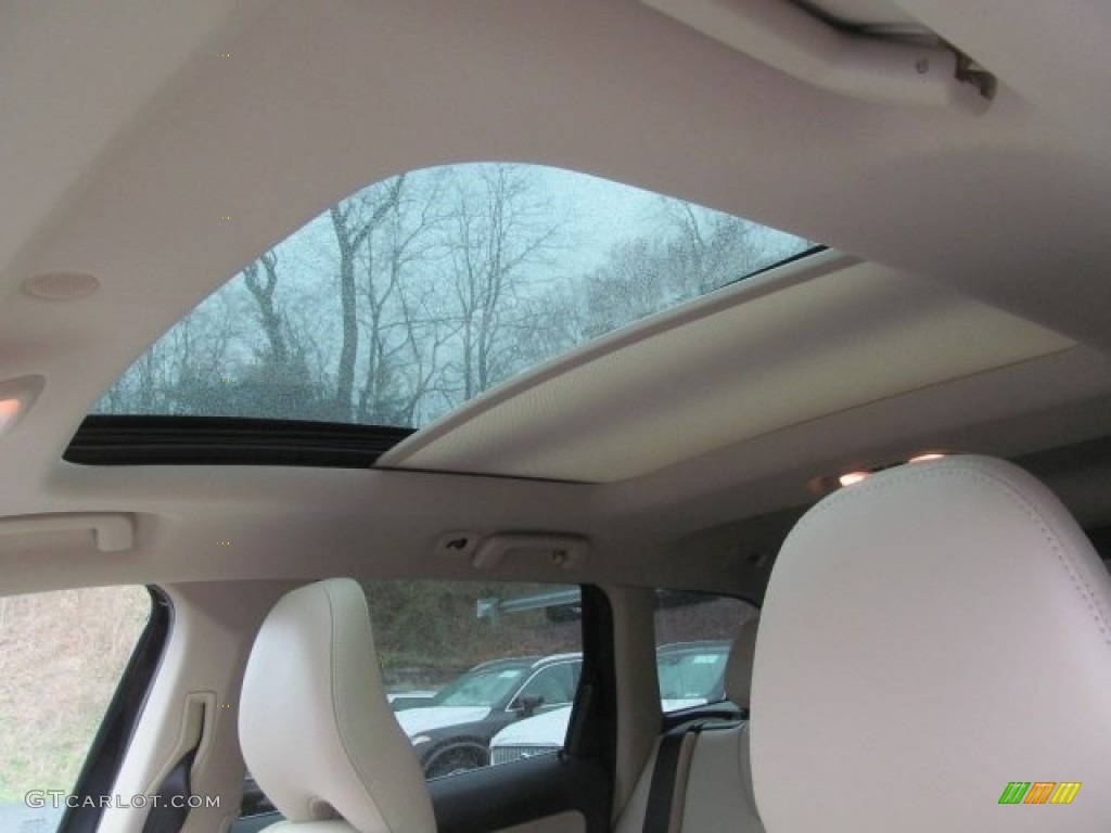 2017 XC60 T5 AWD Inscription - Magic Blue Metallic / Soft Beige photo #13