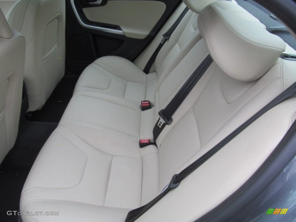 Soft Beige Interior 2017 Volvo S60 T5 AWD Photo #121386488