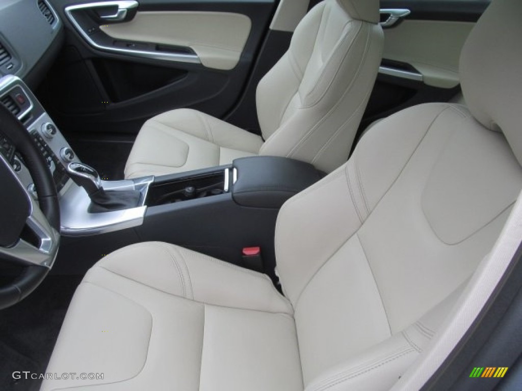 Soft Beige Interior 2017 Volvo S60 T5 AWD Photo #121386506