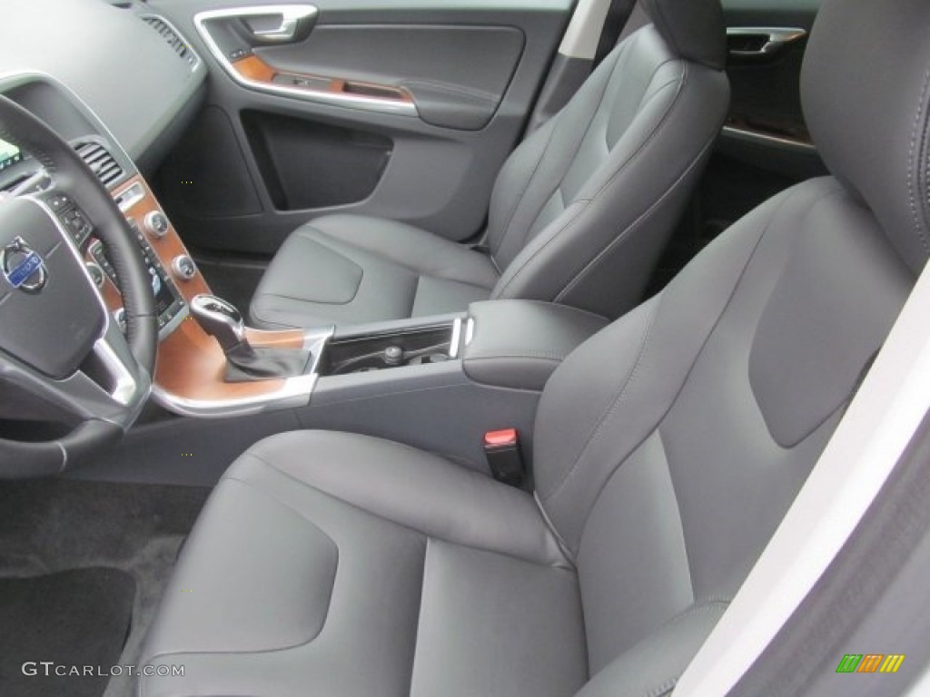 2017 Volvo XC60 T5 AWD Inscription Front Seat Photo #121386818