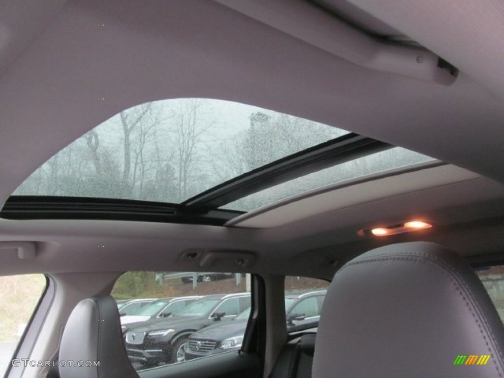 2017 Volvo XC60 T5 AWD Inscription Sunroof Photos