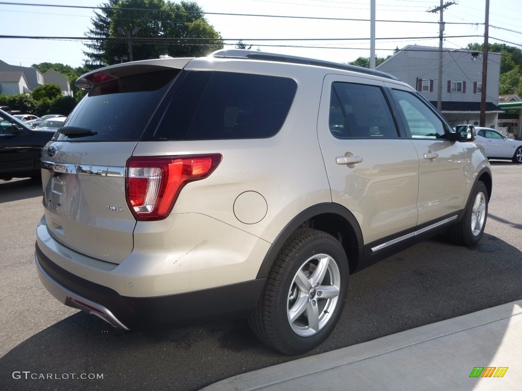 2017 Explorer XLT 4WD - White Gold / Ebony Black photo #5