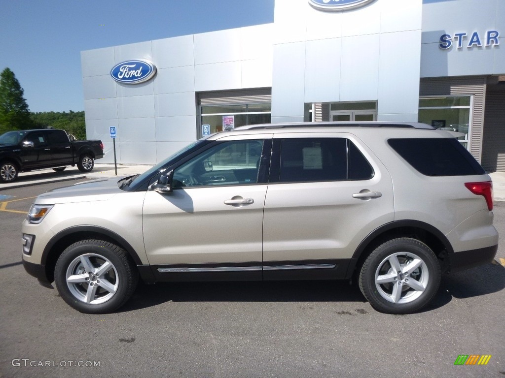 2017 Explorer XLT 4WD - White Gold / Ebony Black photo #9