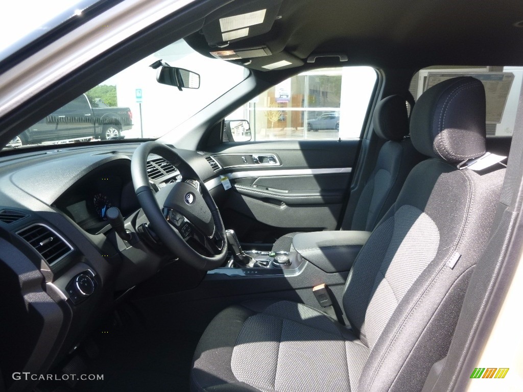 2017 Explorer XLT 4WD - White Gold / Ebony Black photo #10
