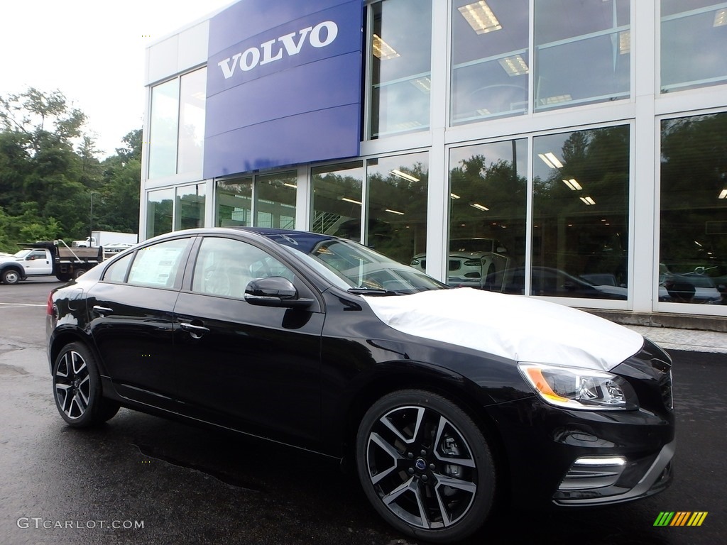 Onyx Black Metallic 2018 Volvo S60 T5 AWD Dynamic Exterior Photo #121390071