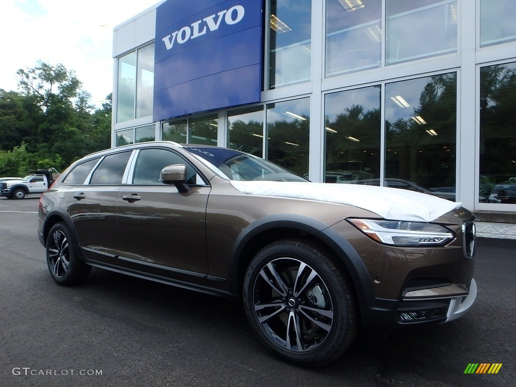 Maple Brown Metallic 2018 Volvo V90 Cross Country T5 AWD Exterior Photo #121391477