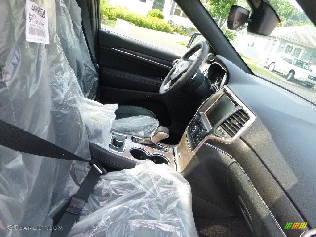 2017 Grand Cherokee Limited 4x4 - Diamond Black Crystal Pearl / Black photo #9